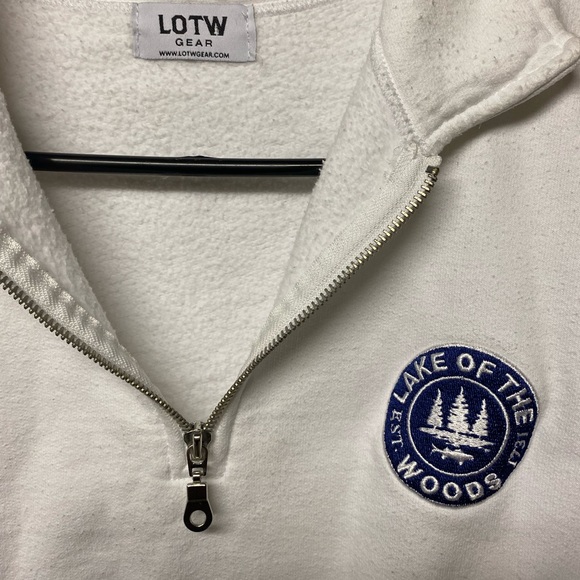 SWEATER | Lake of the Woods unisex sweater size medium - Picture 1 of 4